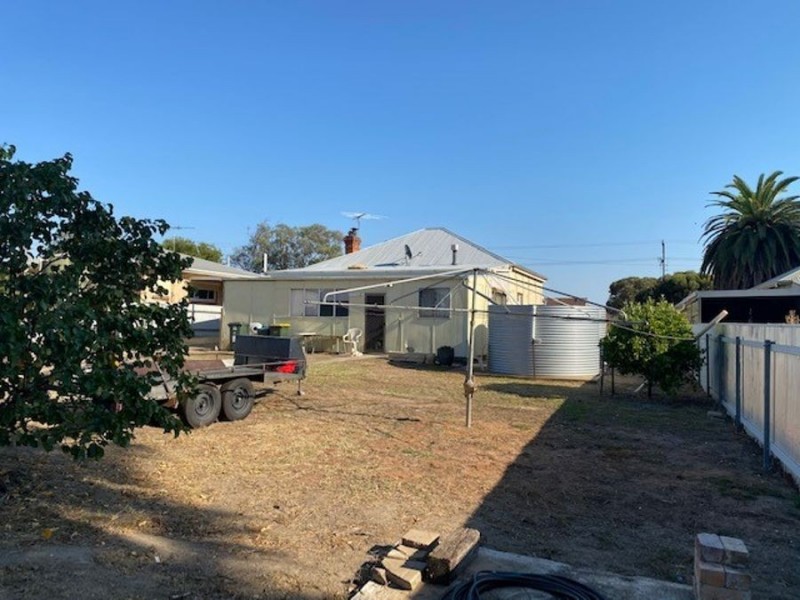 24 Hawke Road, Murray Bridge SA 5253