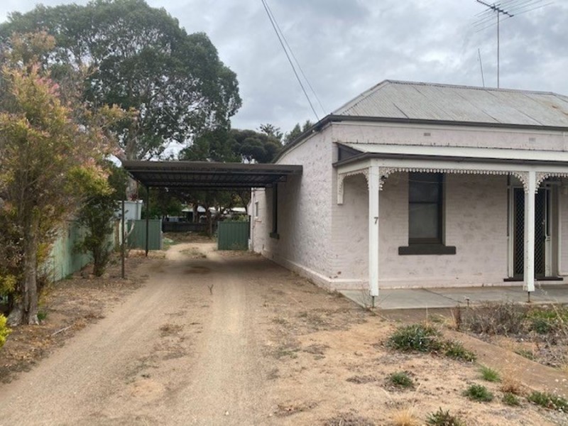 7 Charles, Murray Bridge SA 5253