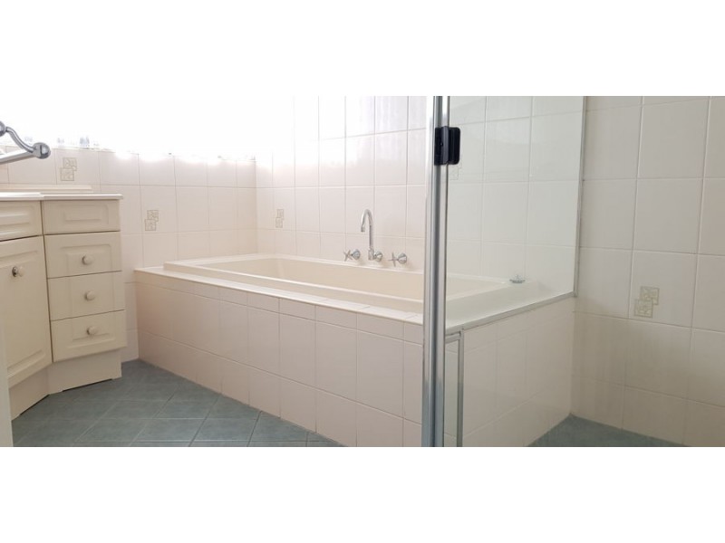 32 Swan Rd, Murray Bridge SA 5253