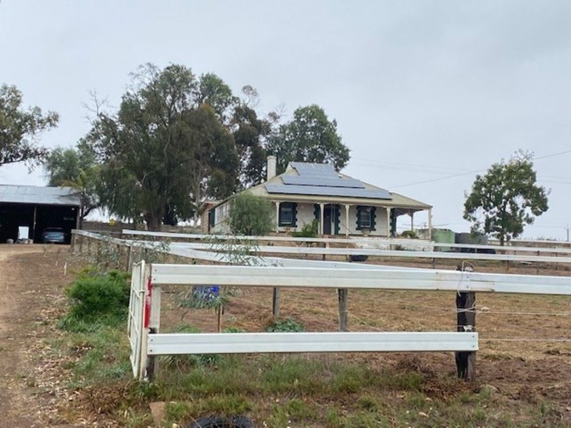 249 The Point Road, Jervois SA 5259