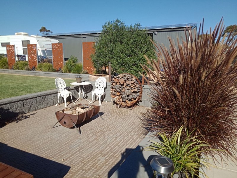 17 Avoca Road, Murray Bridge SA 5253