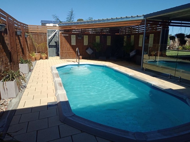 17 Avoca Road, Murray Bridge SA 5253