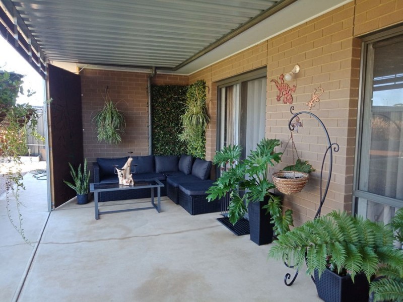 17 Avoca Road, Murray Bridge SA 5253