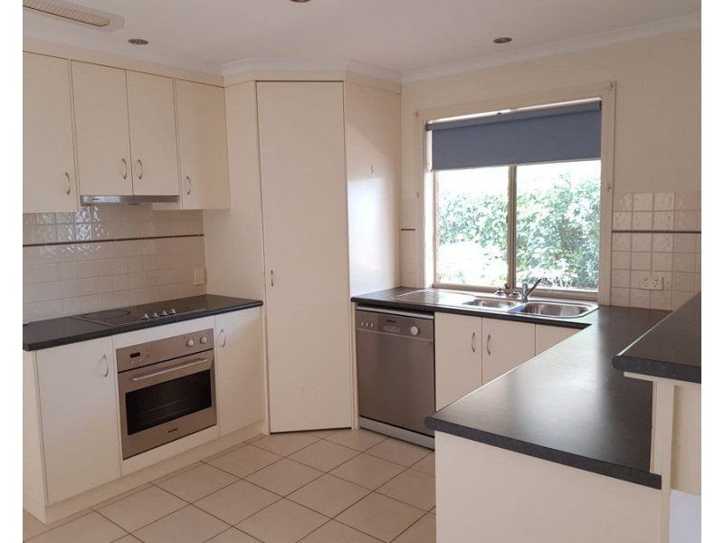 8 Lyric Close, Murray Bridge SA 5253