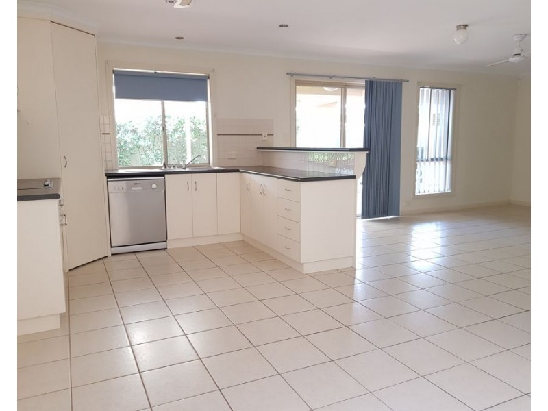 8 Lyric Close, Murray Bridge SA 5253