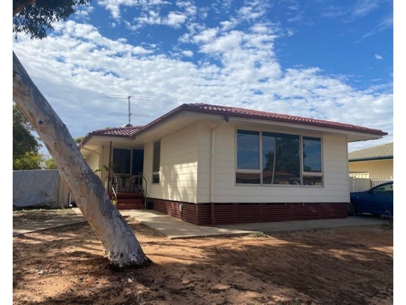 2 Allen Street, Murray Bridge SA 5253