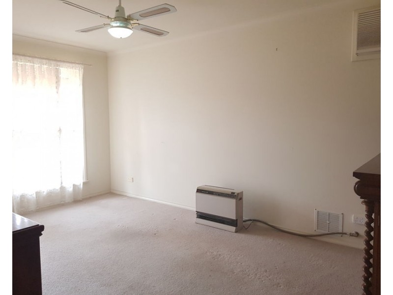 2 64 Verdun Road, Murray Bridge SA 5253