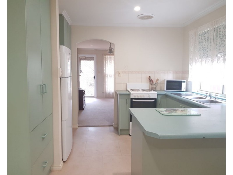 2 64 Verdun Road, Murray Bridge SA 5253