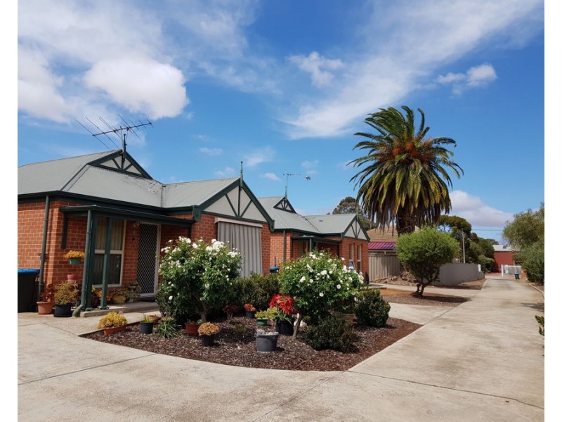 2 64 Verdun Road, Murray Bridge SA 5253