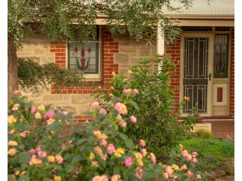 18 Sturt Street, Murray Bridge SA 5253