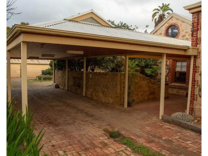 18 Sturt Street, Murray Bridge SA 5253