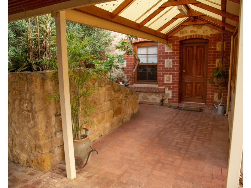 18 Sturt Street, Murray Bridge SA 5253