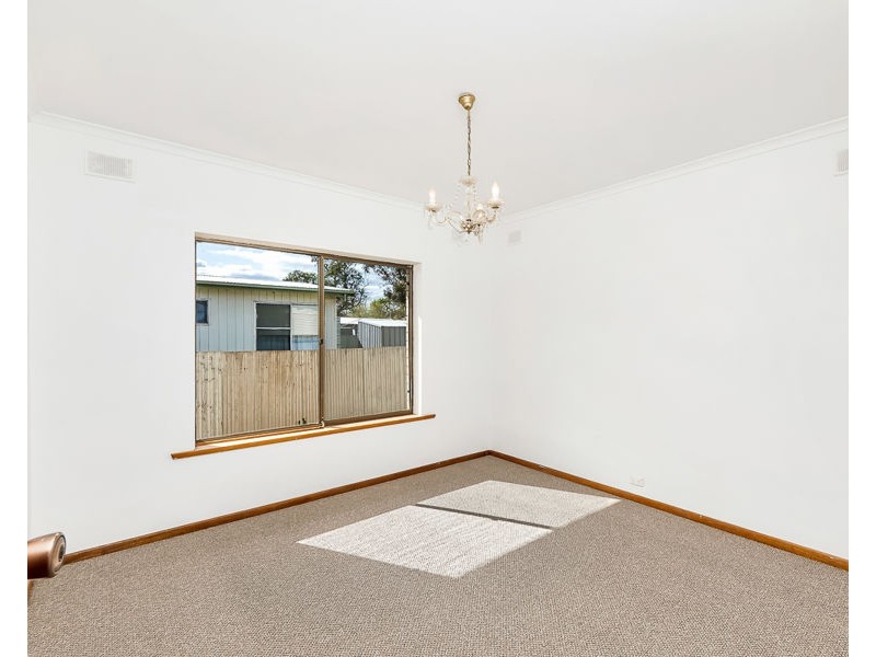 8 Weigall Avenue, Murray Bridge SA 5253