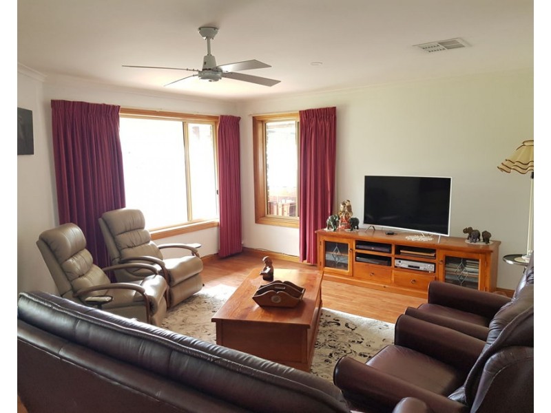 1 Prosperity Grv, Murray Bridge SA 5253