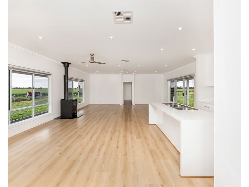 19 Moorlands Road, Moorlands SA 5301