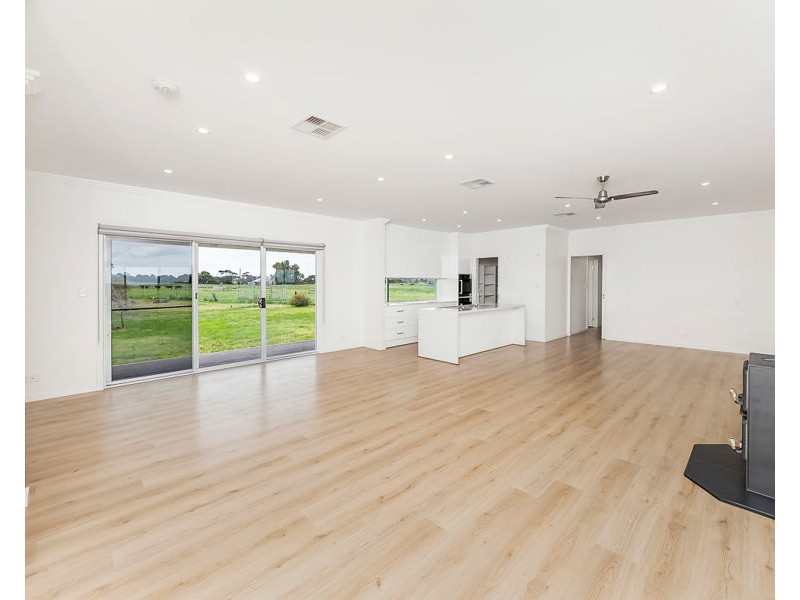 19 Moorlands Road, Moorlands SA 5301