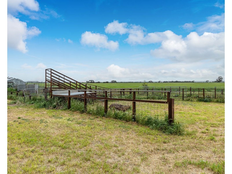 19 Moorlands Road, Moorlands SA 5301