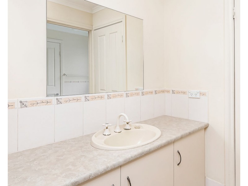 8a Silver Birch Drive, Murray Bridge SA 5253