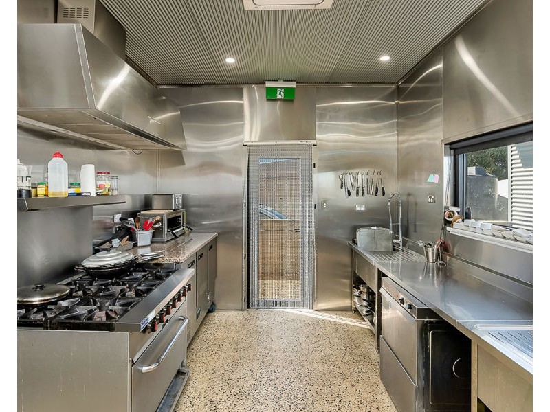 1 Pangarinda Drive, Wellington East SA 5259