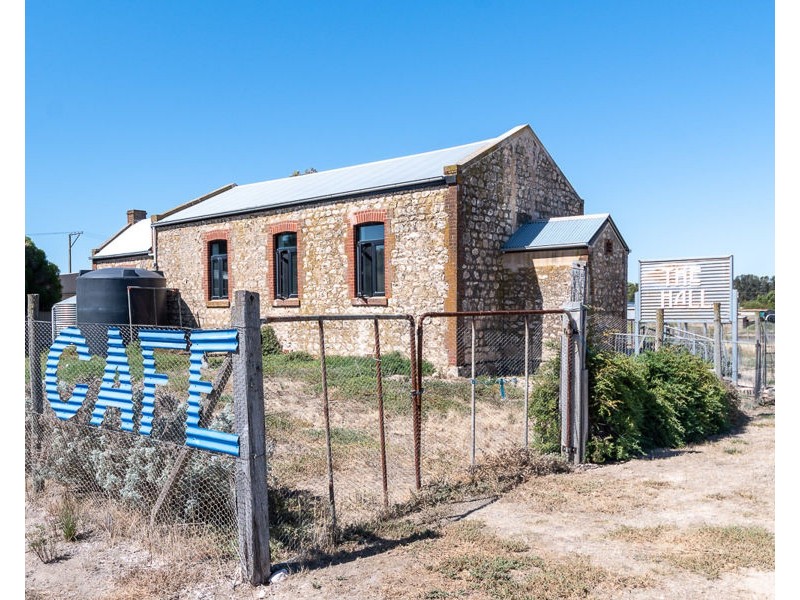 1 Pangarinda Drive, Wellington East SA 5259