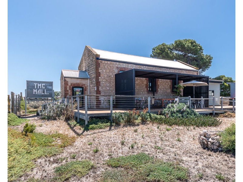 1 Pangarinda Drive, Wellington East SA 5259