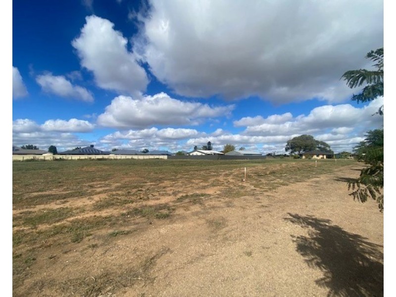 Corner of Gross & Commerce, Murray Bridge SA 5253