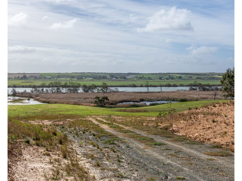 1154 Jervois Road, White Sands SA 5253