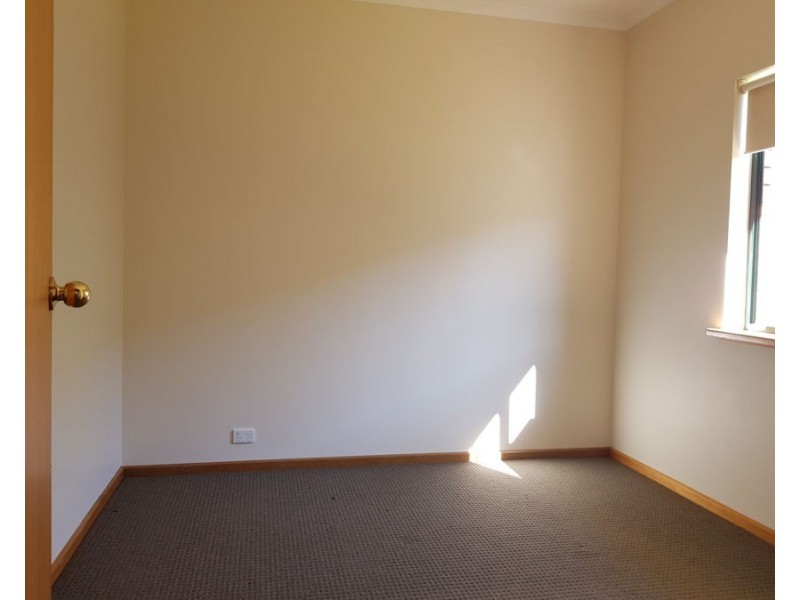 2/16 Amanda Street, Murray Bridge SA 5253