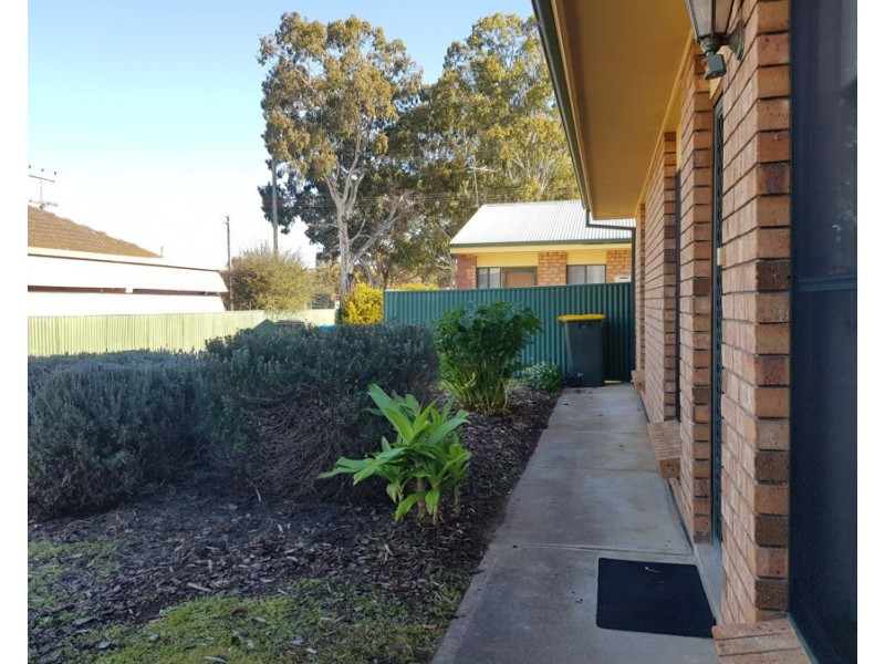 2/16 Amanda Street, Murray Bridge SA 5253