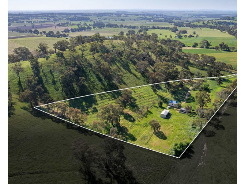 110 Sugar Loaf Road, Williamstown SA 5351