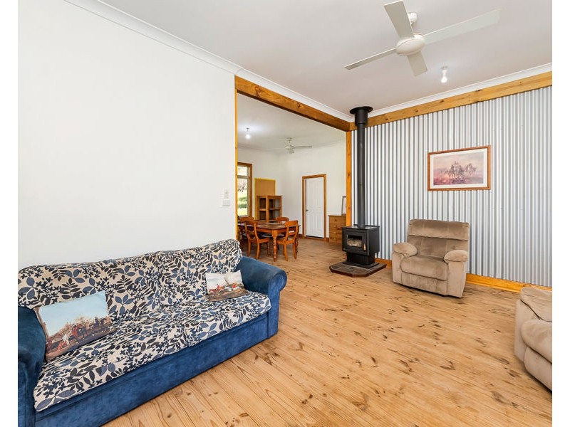 110 Sugar Loaf Road, Williamstown SA 5351