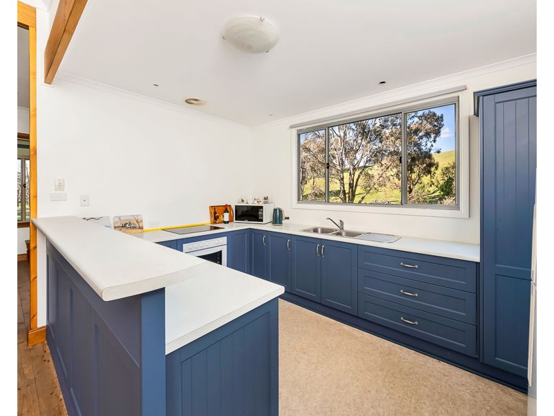 110 Sugar Loaf Road, Williamstown SA 5351