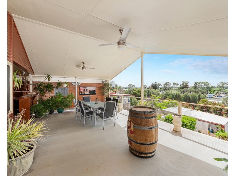 21 Riverglen Drive, White Sands SA 5253