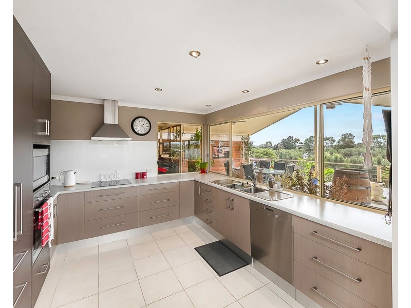 21 Riverglen Drive, White Sands SA 5253