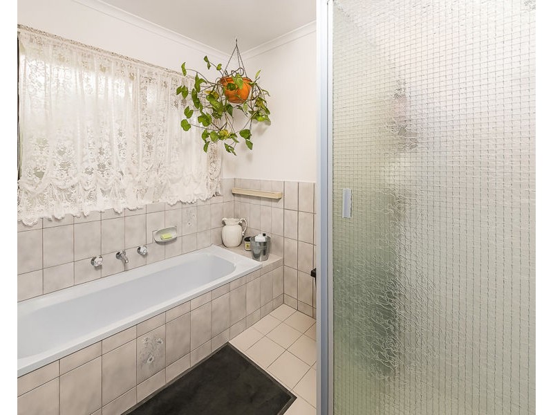 21 Riverglen Drive, White Sands SA 5253