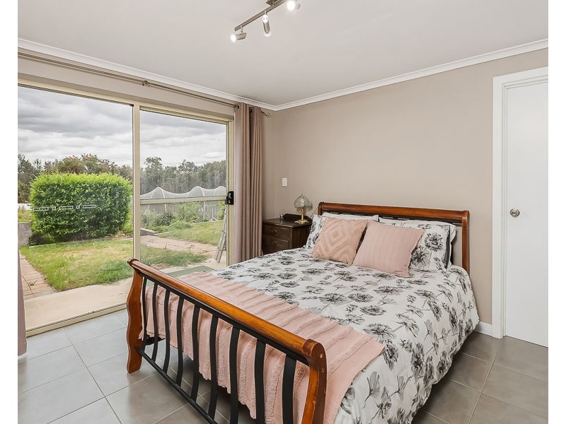 21 Riverglen Drive, White Sands SA 5253