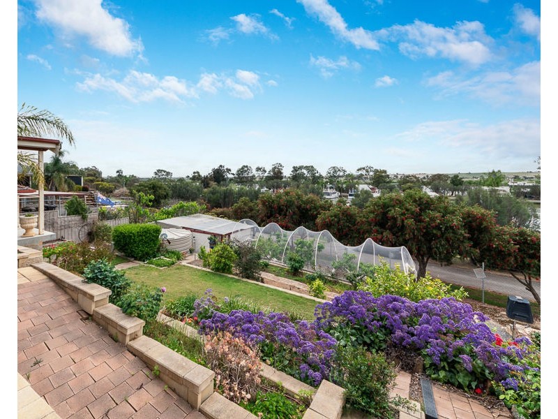 21 Riverglen Drive, White Sands SA 5253