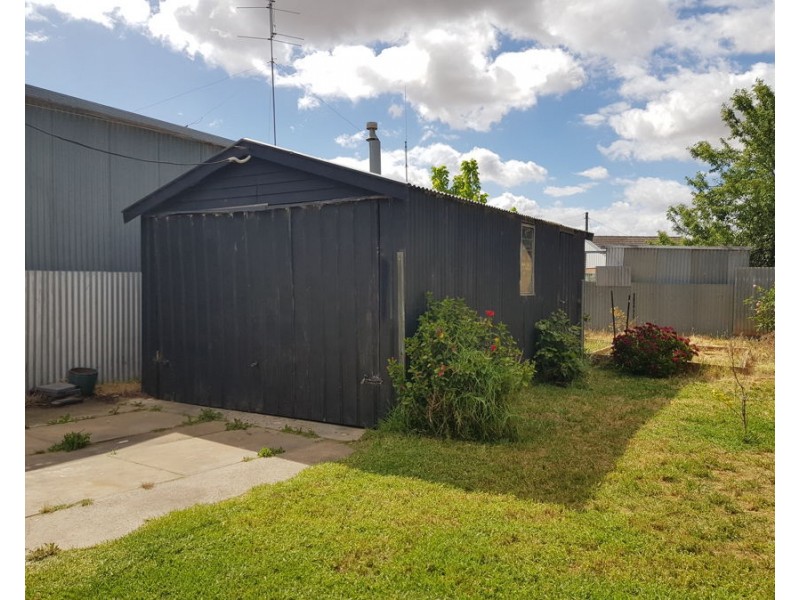 18 Laura Street, Murray Bridge SA 5253