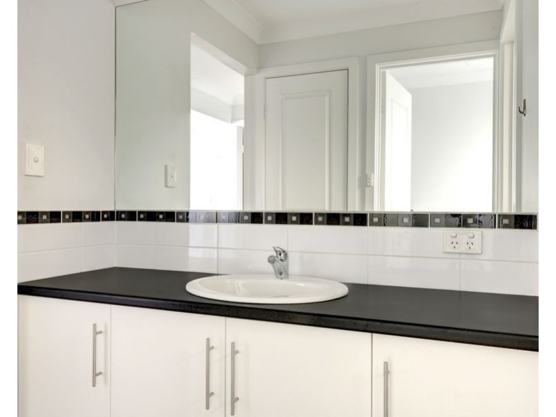 24 Waterlily Terrace, Murray Bridge SA 5253