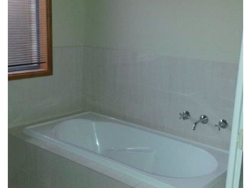 5 Wattle, Murray Bridge SA 5253