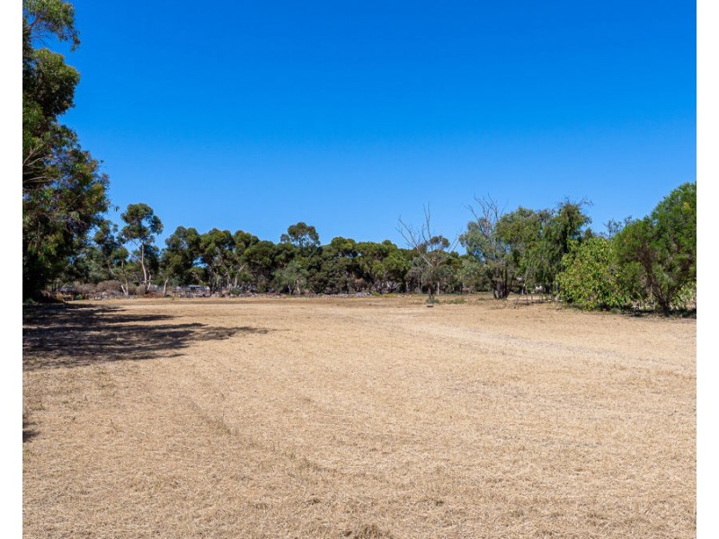 140 Swanport Village Road, Murray Bridge SA 5253