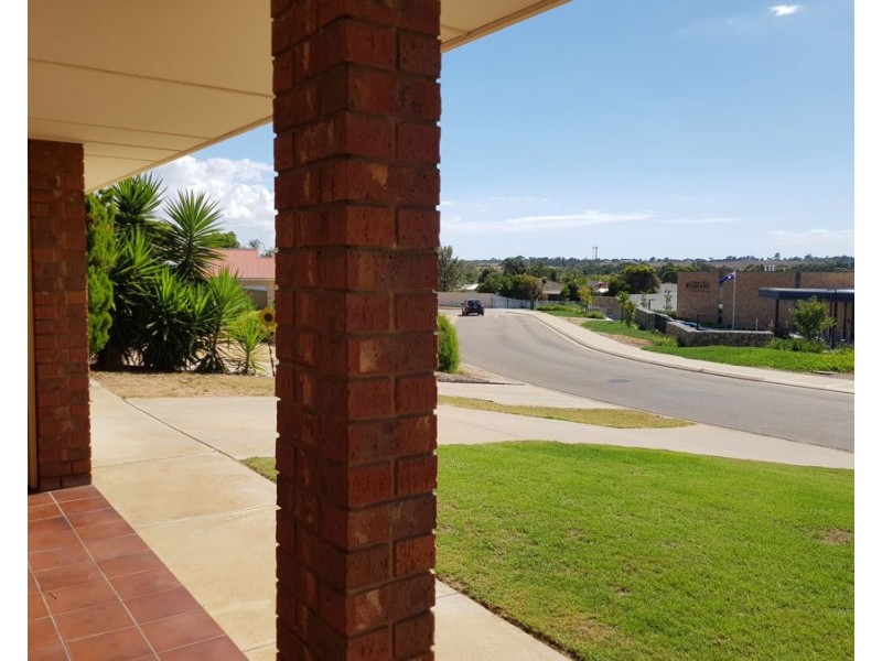 39 Tumbella Drive, Murray Bridge SA 5253