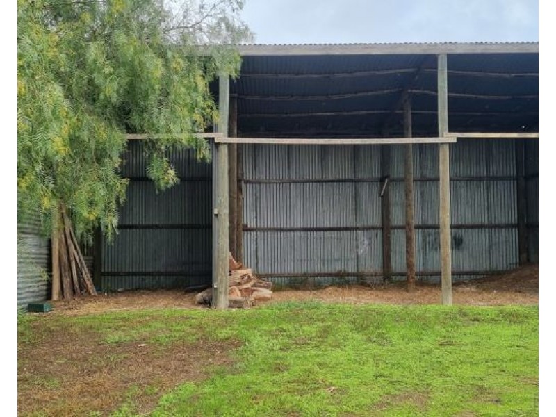 59 The Point Road, Jervois SA 5259