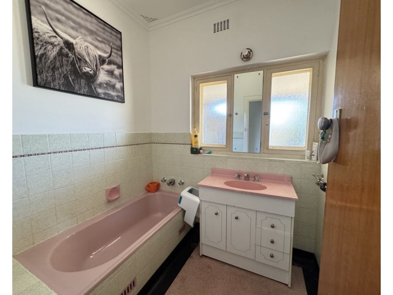 158-160 Adelaide Road, Murray Bridge SA 5253