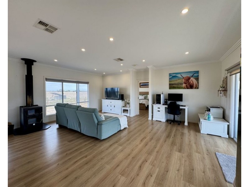 19 Moorlands Road, Moorlands SA 5301