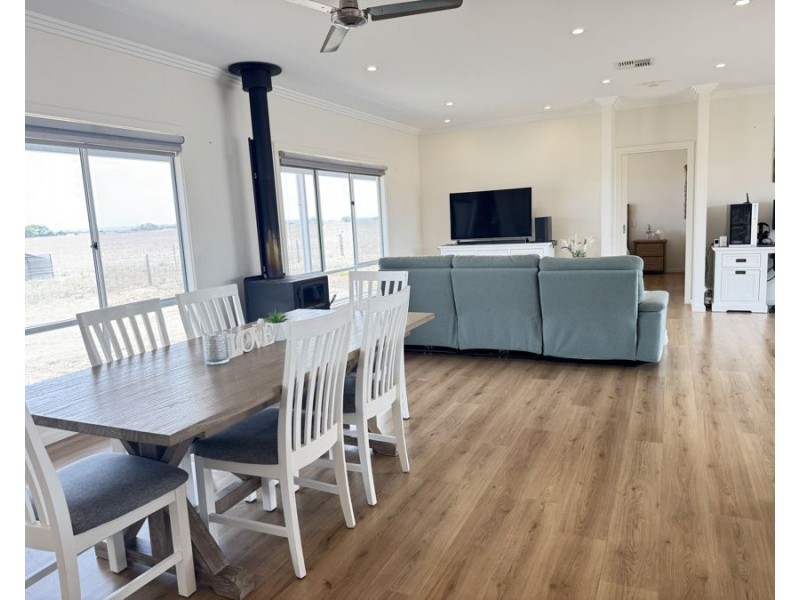19 Moorlands Road, Moorlands SA 5301