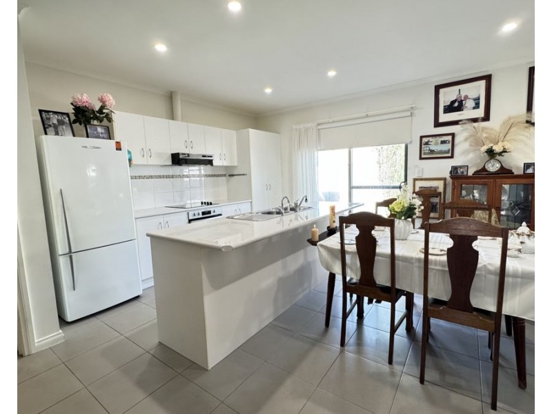 24C Weigall, Murray Bridge SA 5253