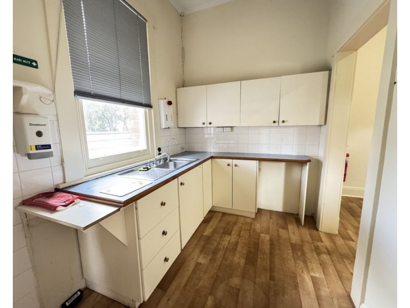 1 McHenry, Murray Bridge SA 5253
