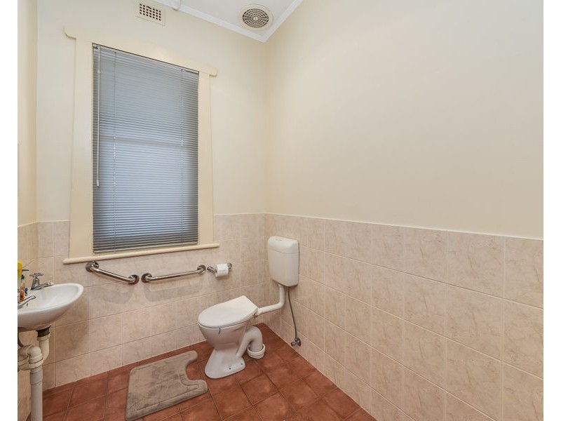 1 McHenry, Murray Bridge SA 5253
