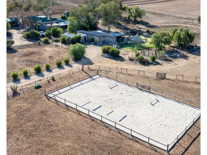 5151 Old Princes Highway, Murray Bridge East SA 5253